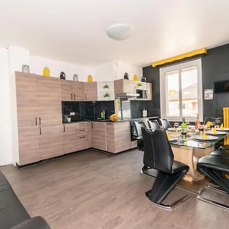 Private & Comfortable Apartment *