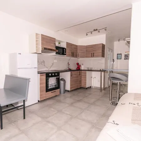 Private & Comfortable Apartment Puttelange-aux-Lacs